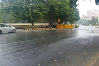 Light rain will continue in Delhi