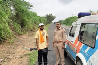 મોરારી બાપુ અને પબુભા માણેક વચ્ચેનો વિવાદ