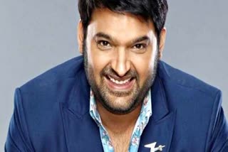 Obeying traffic rules, Comedian Kapil Sharma