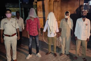2 youth arrested with weapon in giridih