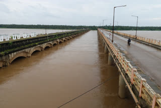 flood coming to dhavaleswaram barrage is high in east godavari district