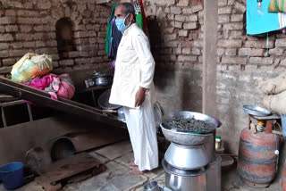 people of  khidrapaur still waiting for their home to be construct