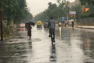 noida water logging