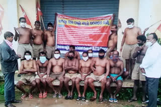 hamaali workers half nude protest in thorrurur