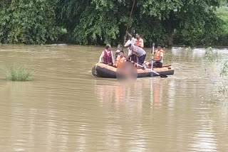 Child dies due to overflow in the drain