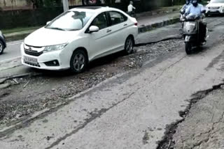 Road is in bad condition in Vasant Kunj