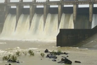 Six gates of Satpura dam opened
