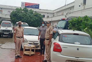 Fatehpur Beri police arrested a accused with illegal liquor in South Delhi