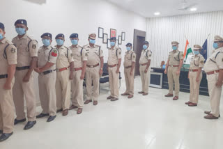 gaurela-pendra-marwahi-police-carries-chhattisgarh-police-insignia-on-her-shoulders