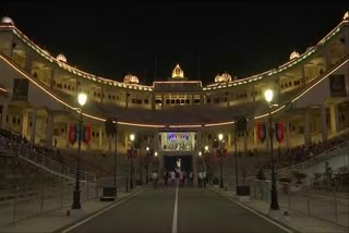 #WATCH Beating retreat ceremony at the Attari-Wagah border on the eve of IndependenceDay.