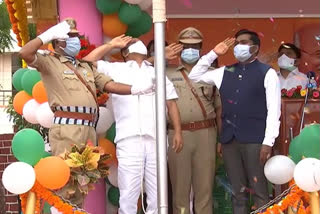 Minister Sankaranarayana hoisted the flag at the Anantapur Parade Ground