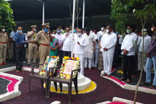 minister eetal rajendar participted in independent day celebrtions