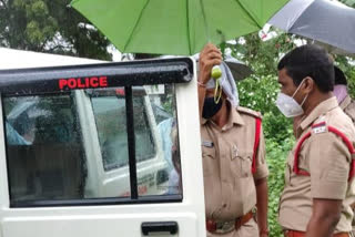 police helped to pregnant lady in karimnagar district