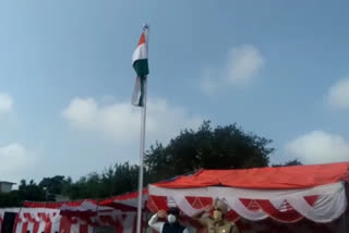 On the occasion of Independence Day, SDM hoisted a tricolor in Raikot