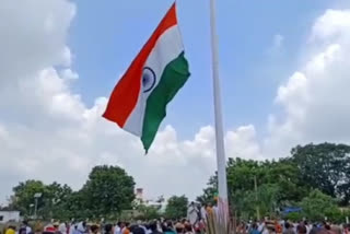 111 feet high tricolor hoisted in jaunpur