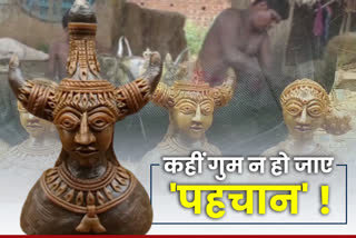 Artists who make dhokra art are facing many problem in raigarh