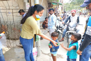 Keshav Foundation and Kesariya Foundation celebrated Independence Day with slum children