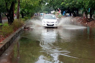 Godavari  Godavari level rising  Telangana  Bhadrachalam  Flood  Central Water Commission  തെലങ്കാന  ഫ്ലഡ്  പ്രളയം  വെള്ളപ്പൊക്കം  ദേശിയ ജല കമ്മിഷൻ  കനത്ത മഴ  ഹൈദരാബാദ്  ഭദ്രാചലം