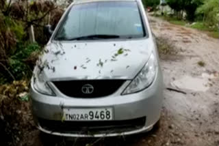 unknown people leaves car on road side in vijayawada