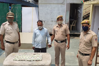 Delhi police arrested an accused in sarai kale khan