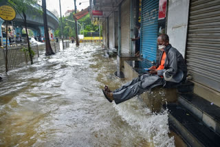 IMD issues red alert for 2 Maharashtra districts