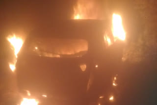 one died in fire in car in kharkhoda sonipat