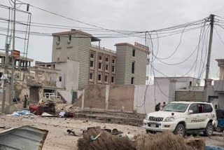 Somalia forces end rebel siege of Mogadishu hotel; 15 killed