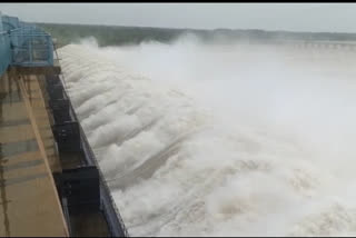 Krishna river over flow:safety measures from district administration