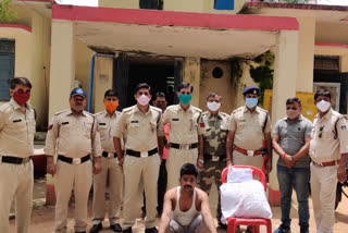 Khajuraho police station action, one accused arrested with 6 kg 100 grams