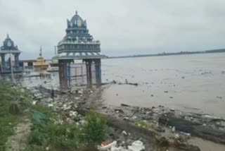 bhadrachalam-godavari-water-level-reached-record-level-60-feet-after-6-years-of-gap