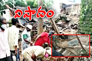 oldman died in house fall in khila warangal