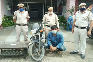 Najafgarh police arrested wanted criminal