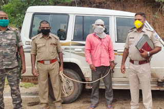 police arrested absconding naxalites in lohardaga