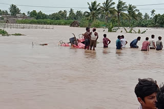 truck-submerged-in-flood-water-at-east-godavri-district