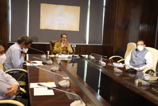 Chief Minister discussed with street vendors in bhopal