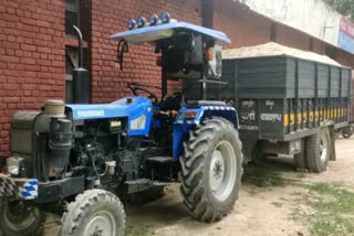 Khemkaran police seize illegal miners' JBC and tractor