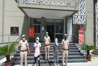 badarpur police station team solved robbery case in 6 hours 2 accused arrested