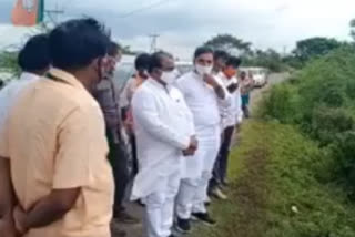 bjp leader somu veraju visists polavaram flood affected areas