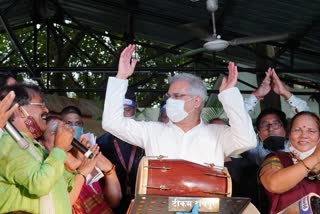 CM Bhupesh Baghel plays drums in Raipur on the occasion of Pola festival