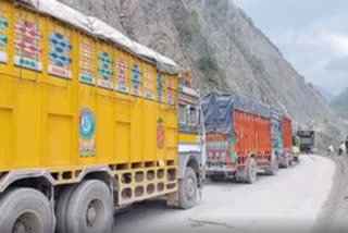 Srinagar-Jammu highway reopens, stranded vehicles allowed to move