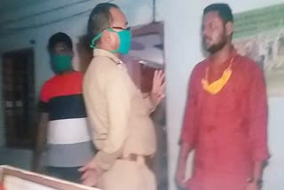 people of district councilor beaten up young man in jamshedpur