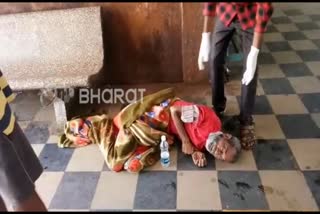 Upanagar police admitted a old man to hospital who suffered from illness