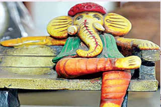 ganesh idols makers facing problems with corona