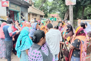 protests against the funeral of corona positive man in mahasamund