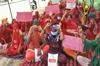 Asha workers continuous strike since 12 days and they will submit a memorandum to CM manohar lal on August 21