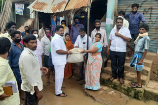 mla chirla jaggireddy visit flood effected areas in east godavari district