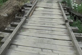 villagers face problems due to no bridge facility in shimla