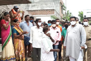 minister ranganatharaju inspects in flood affected areas in west godavari