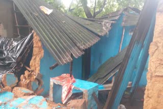 a-woman-died-after-mud-house-collapsed-in-jamshedpur