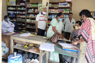 agriculture officers searched fertilizer shops in guntur district